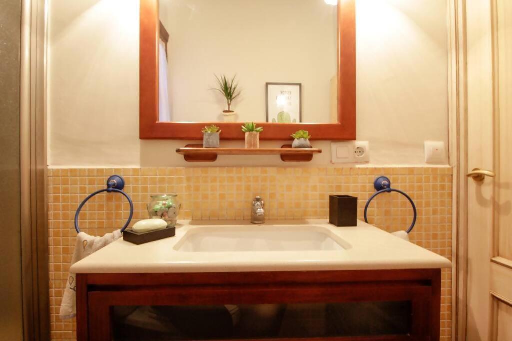 Hosfty Centro Mirador San Marcos 1 Apartment Sevilla Bagian luar foto